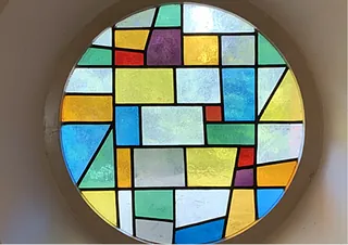 Foto vom Kirchhof-Fenster